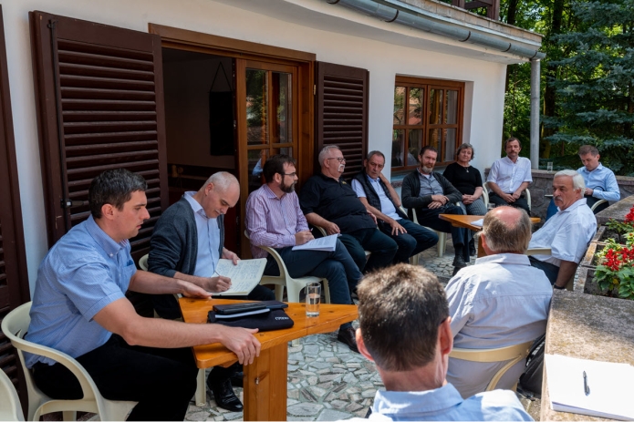 A 2020. június 22. illyefalvi megbeszélés résztvevői