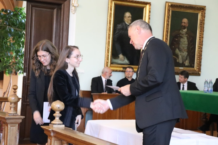 A jó eredményt elért diákok jutalmazása