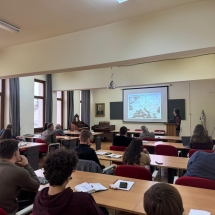 Foszló László előadást tart